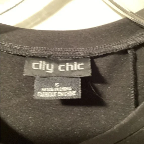 NWOT City Chic Size‎ S/16 Frill Shoulder Dress - Picture 4 of 12